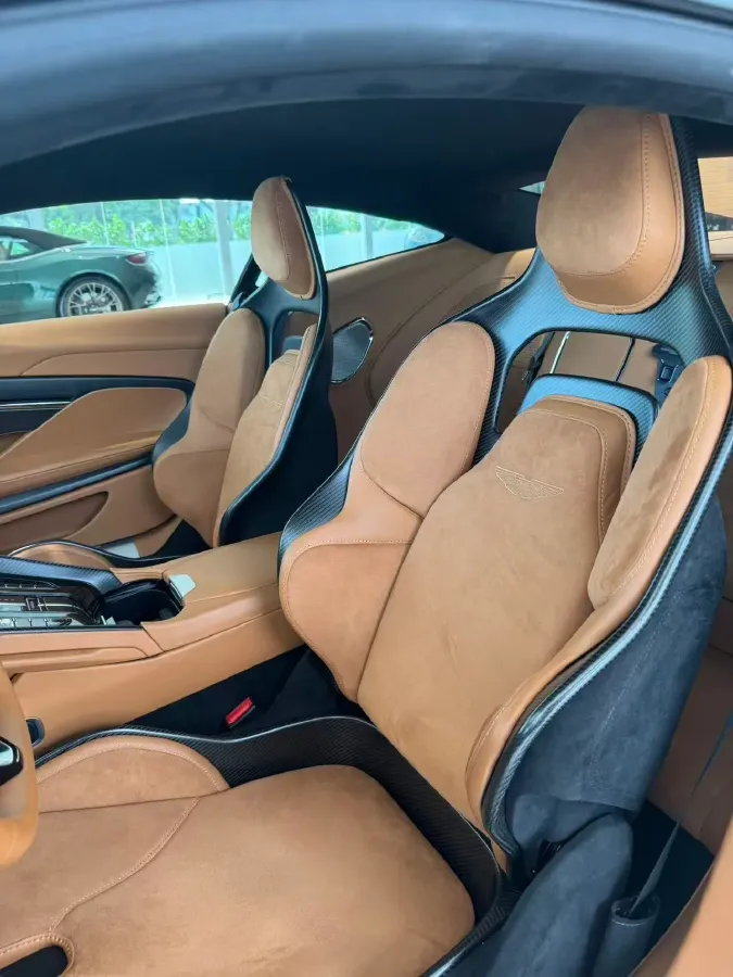 2023 Aston Martin DB12 4.0T 680HP V8 8AT,autocango,china used car exporter,china ev exporter,chinese used car exporter,chinese used ev exporter