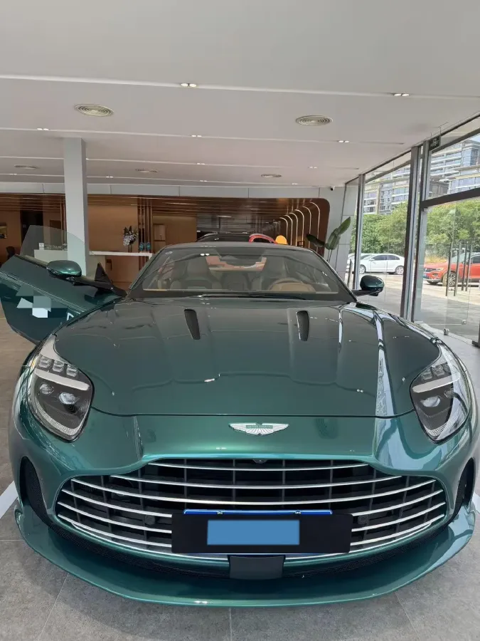 2023 Aston Martin DB12 4.0T 680HP V8 8AT,autocango,china used car exporter,china ev exporter,chinese used car exporter,chinese used ev exporter