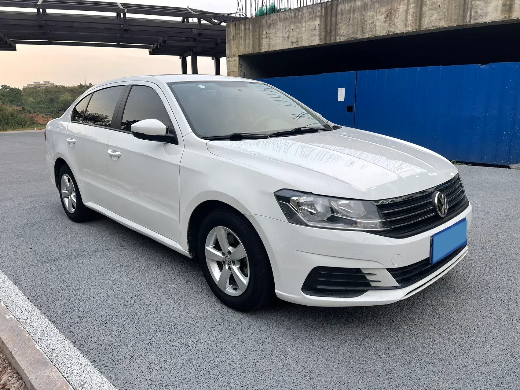 2019 VOLKSWAGEN LAVIDA thumbnail 3