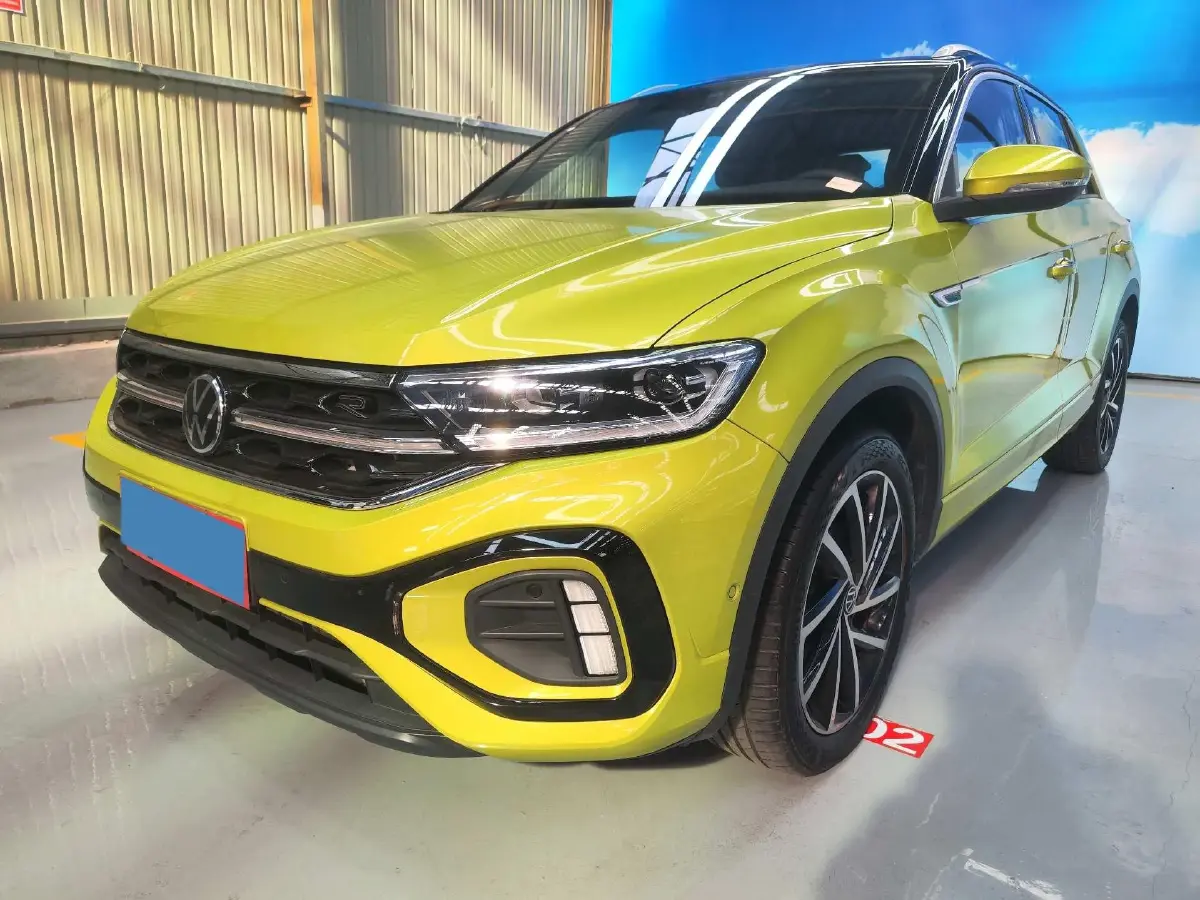 2023 Volkswagen T-Roc 1.5T 160HP L4 7DCT