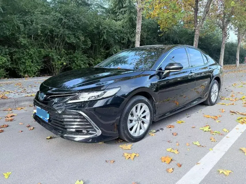 2021 Toyota Camry 2.5L 178HP L4 E-CVT Hybrid 2021 Toyota Camry 2.5L 178HP L4 E-CVT Hybrid