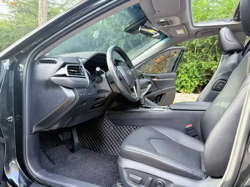 2021 TOYOTA CAMRY thumbnail 4