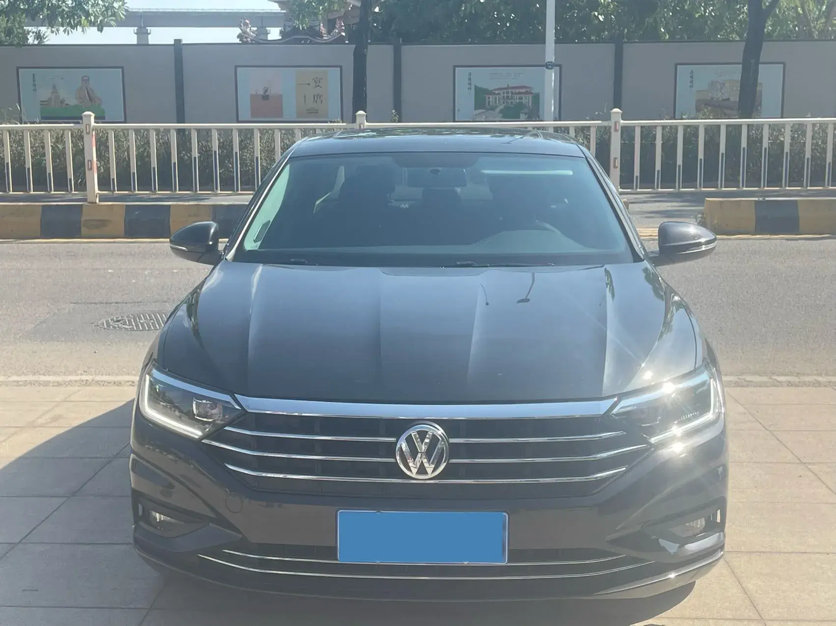 2019 VOLKSWAGEN SAGITAR thumbnail 3