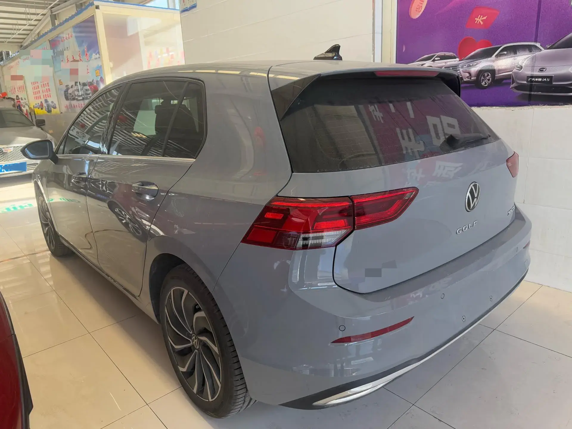 2024 VOLKSWAGEN GOLF thumbnail 3