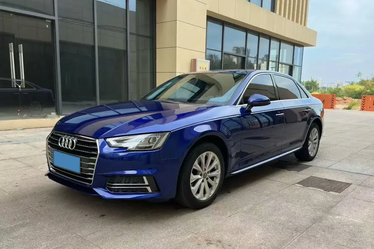 2019 Audi A4L 2.0T 190HP L4 7DCT