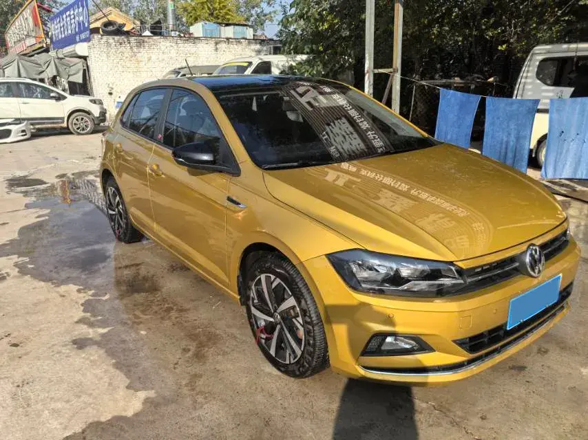 2019 VOLKSWAGEN POLO thumbnail 3