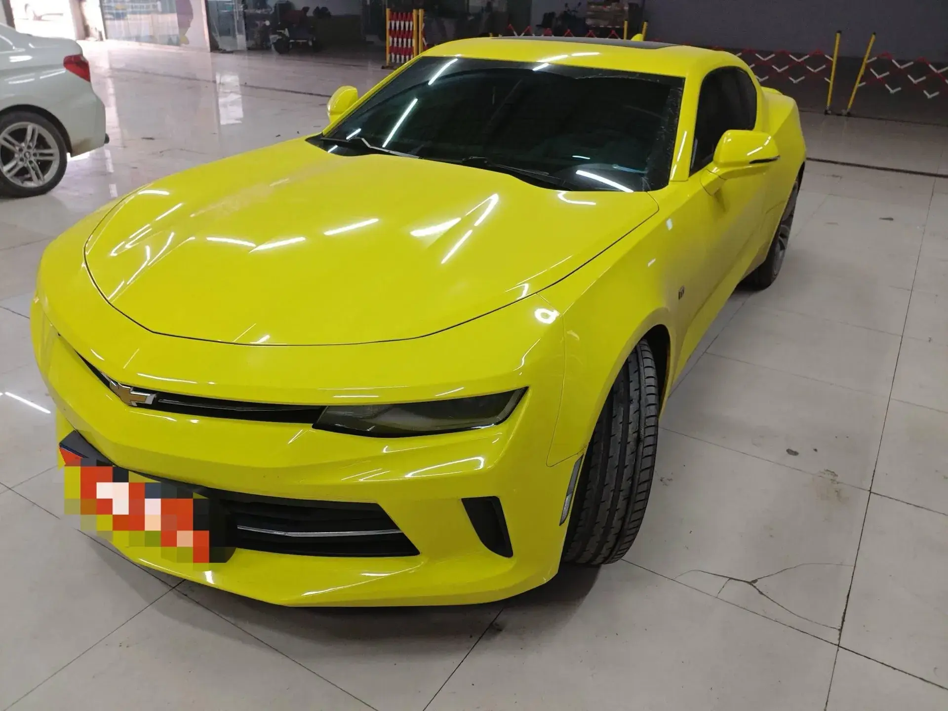 2017 CHEVROLET CAMARO view 1