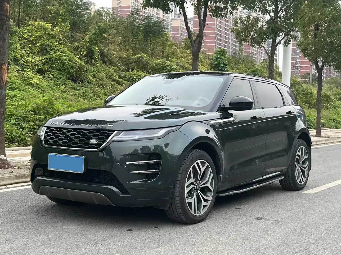 2021 LAND ROVER view 1