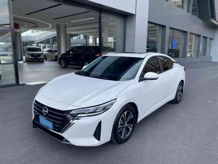 2023 NISSAN SYLPHY view 1