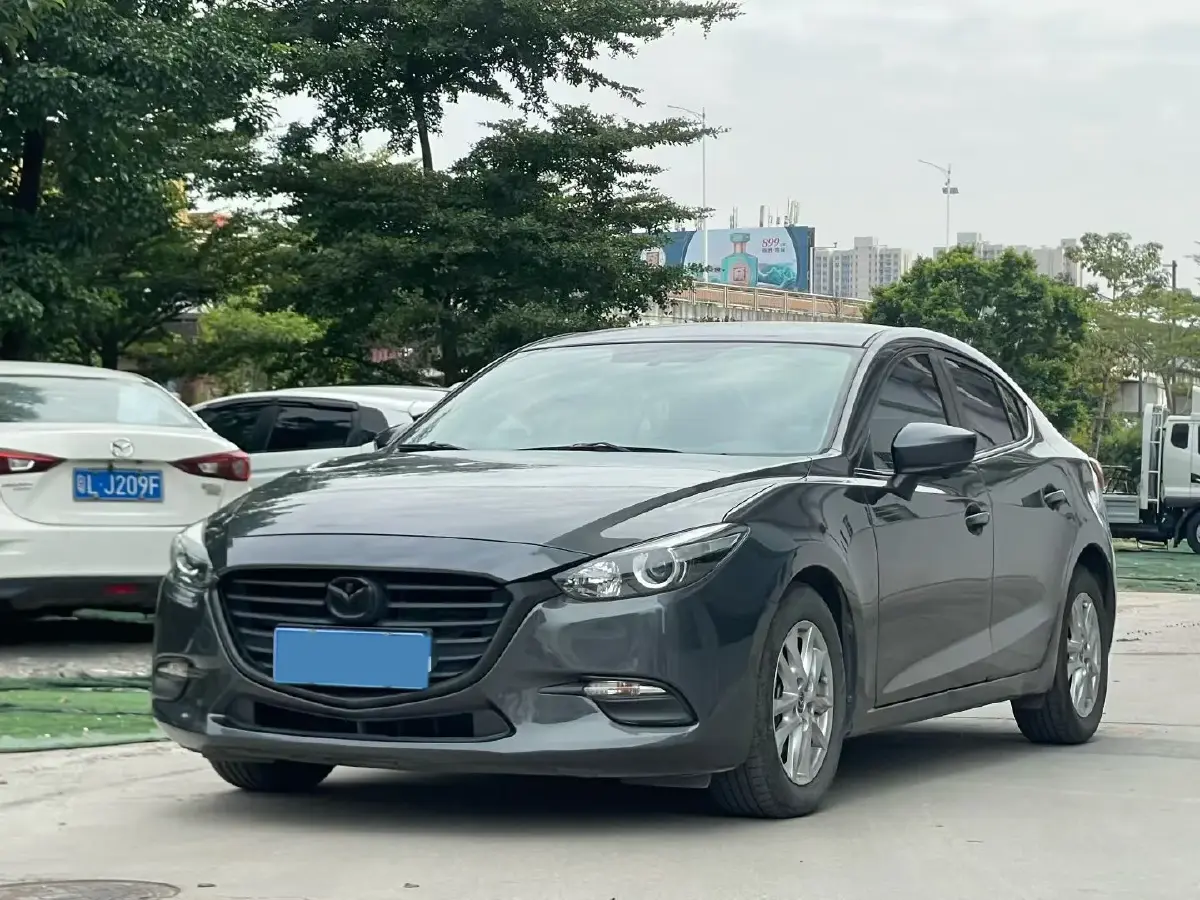 2017 Mazda 3 Axela 1.5L 117HP L4 6MT