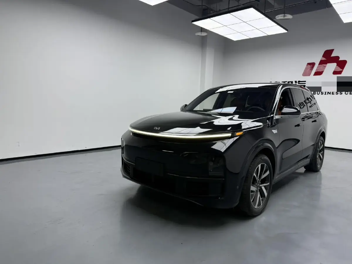 2023 Li L8 Range Extended 154HP REEV 40.9KWH