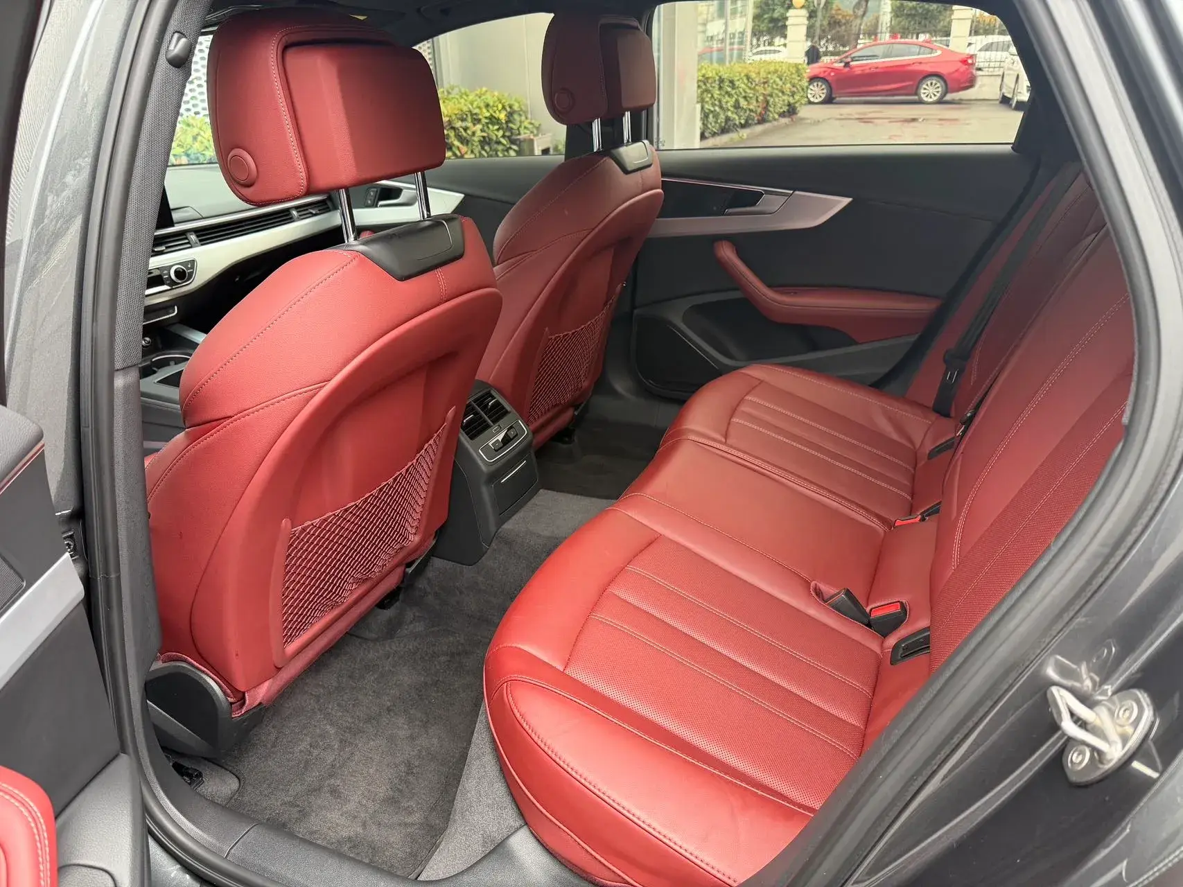 2022 AUDI A4L thumbnail 4