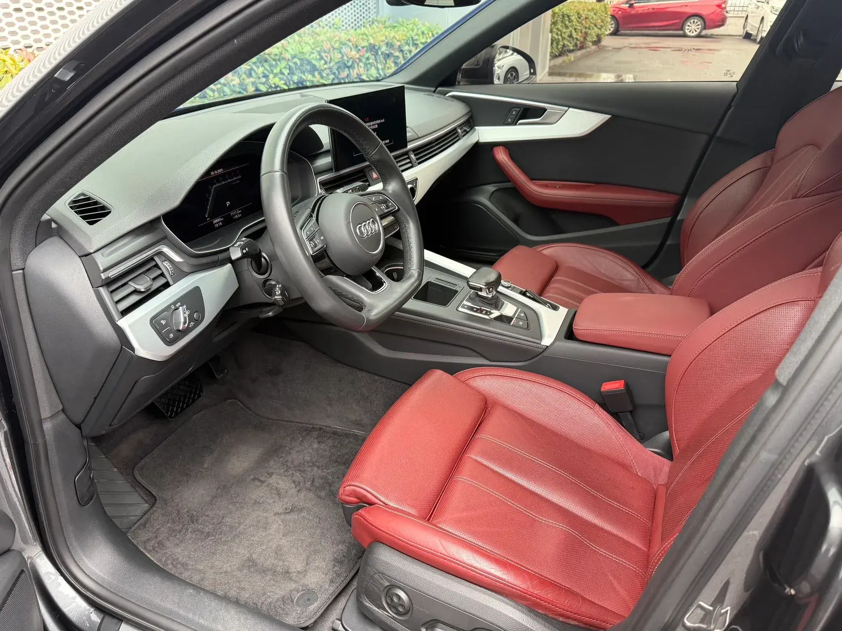 2022 AUDI A4L thumbnail 3