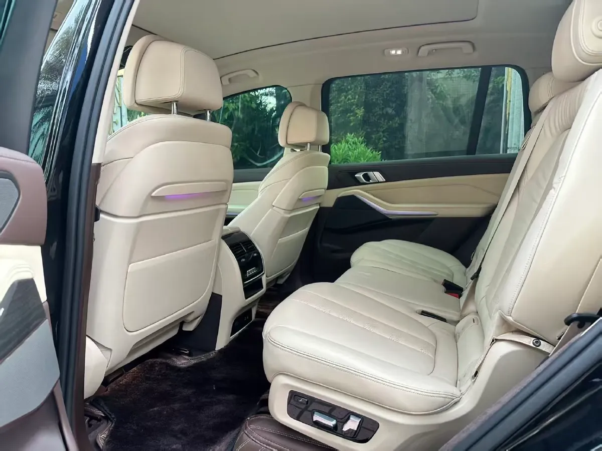 2019 BMW X7 3.0T 340HP L6 8AT,autocango,china used car exporter,china ev exporter,chinese used car exporter,chinese used ev exporter