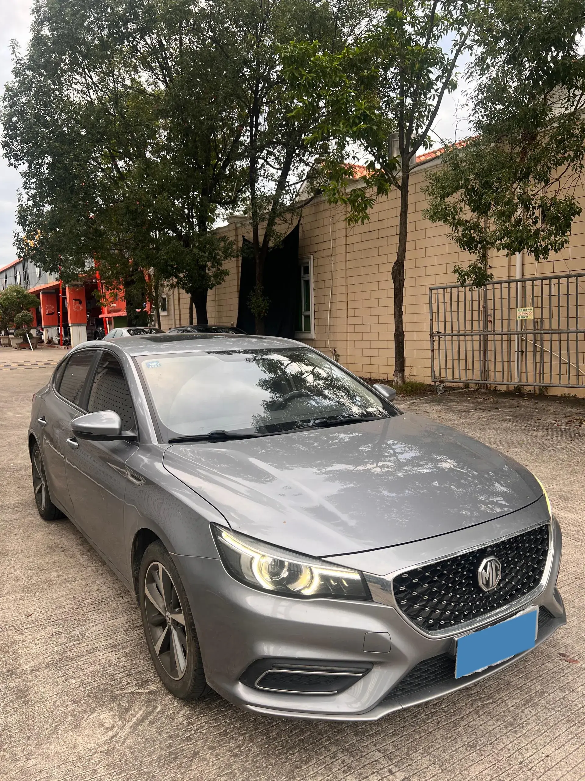 2019 MG MG6 thumbnail 3