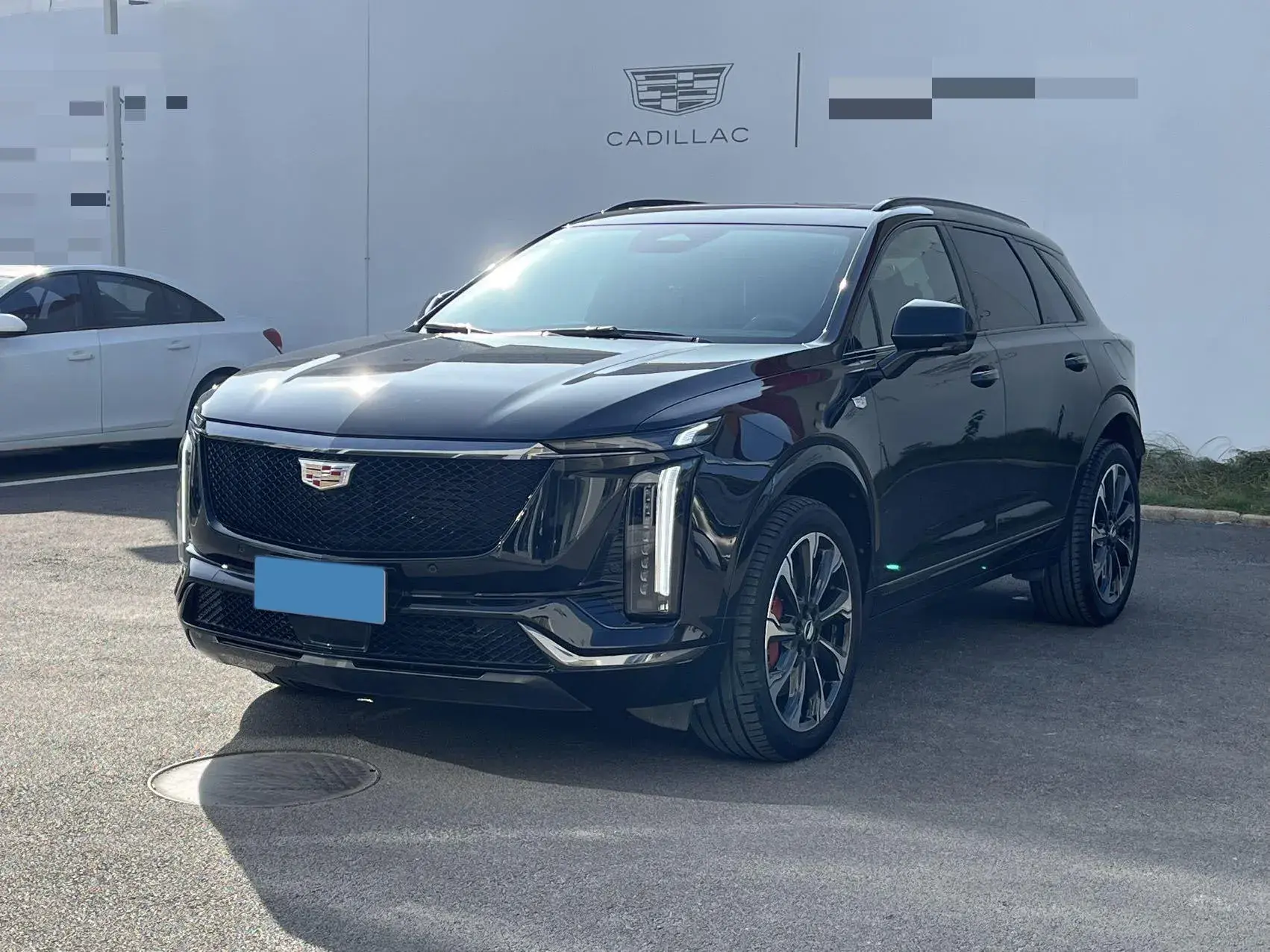 2025 CADILLAC XT5 view 1