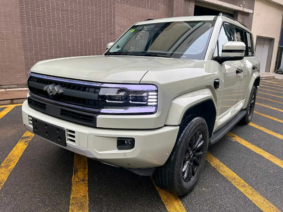 2025 FangChengBao Bao 5 1.5T 194HP L4 E-CVT PHEV 31.8KWH