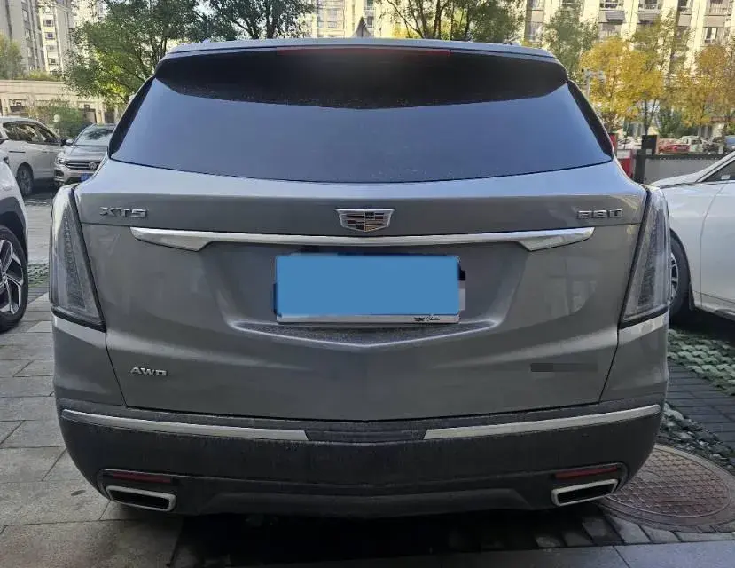 2024 CADILLAC XT5 thumbnail 4