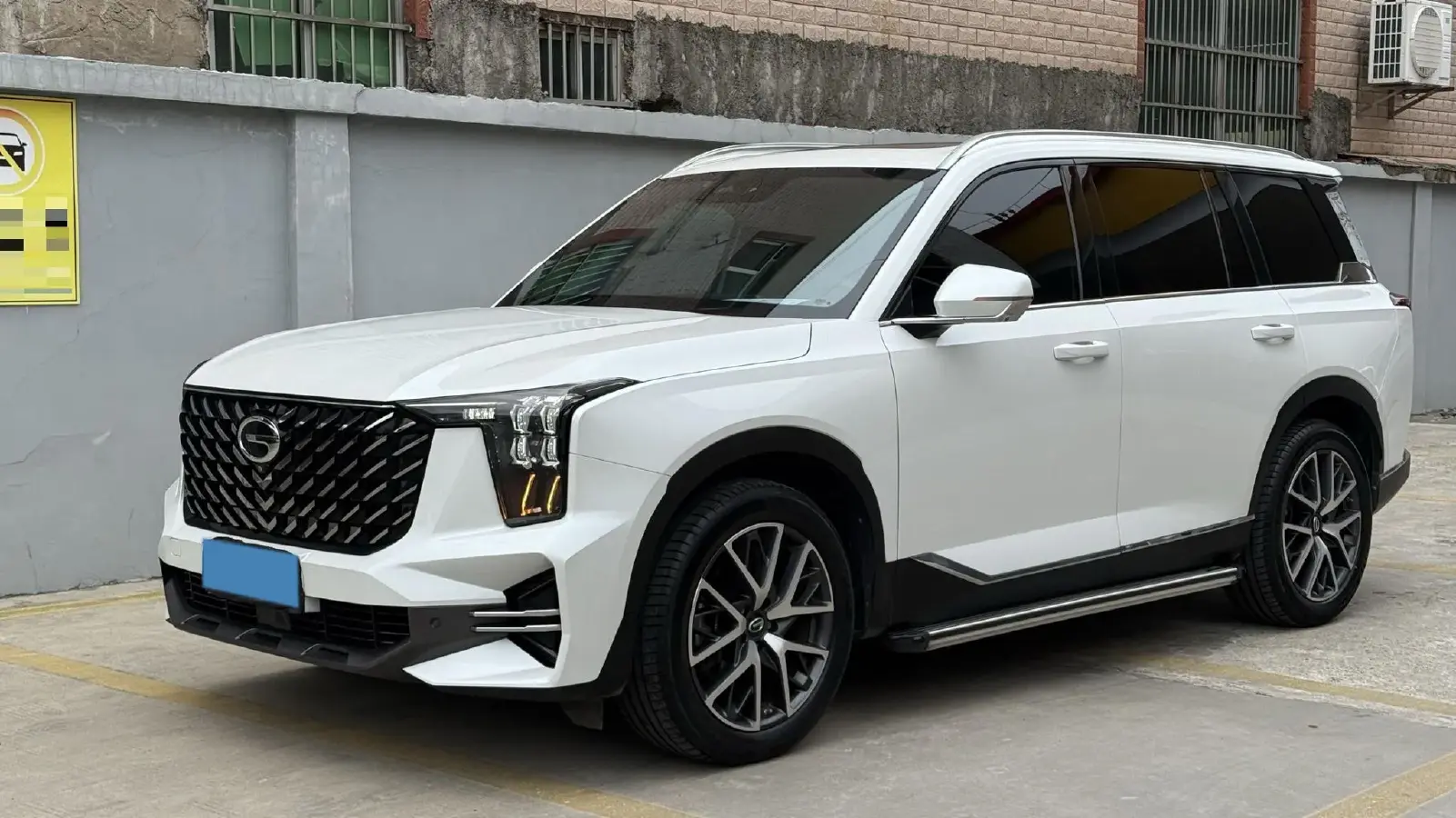 2022 GAC Trumpchi GS8 2.0T 252HP L4 8AT