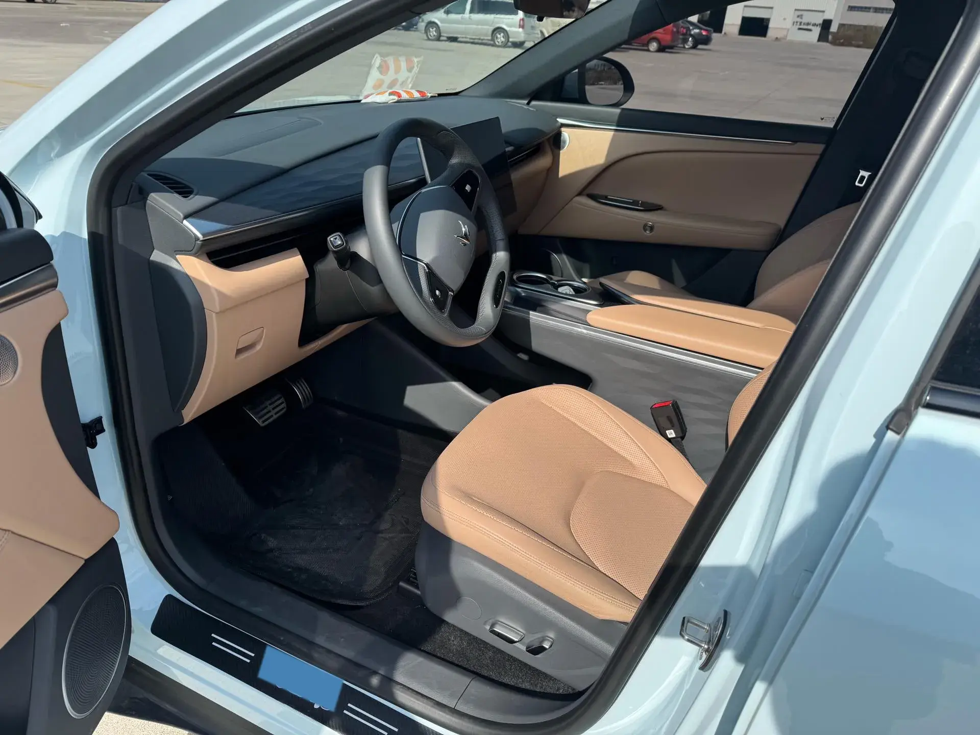 2024 ARCFOX ΑT5 thumbnail 4