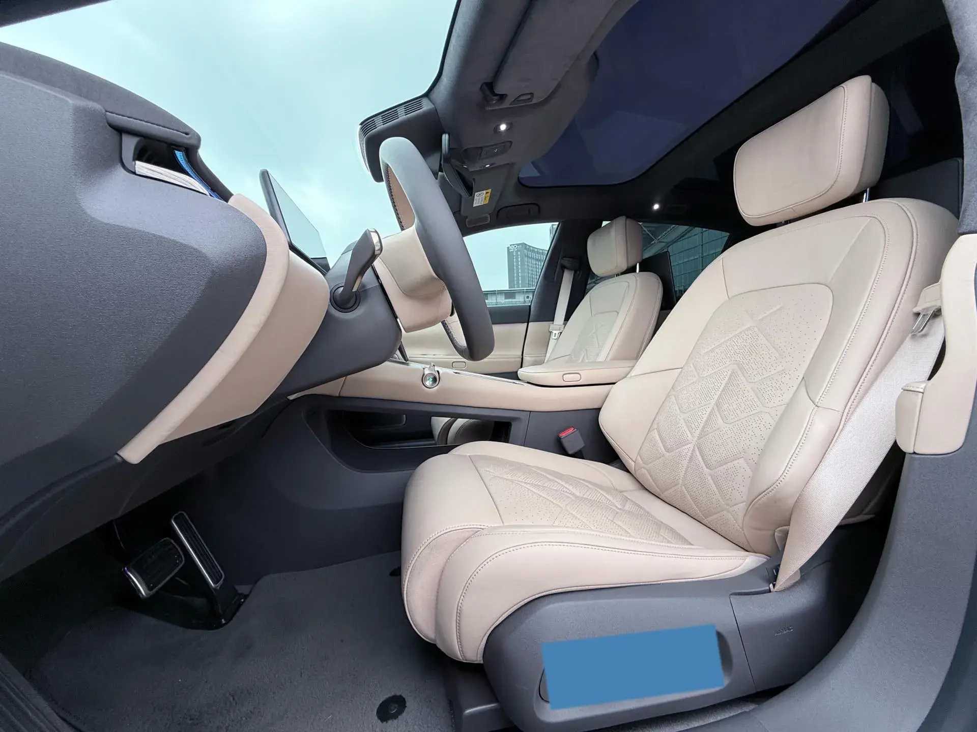 2024 NIO ET7 thumbnail 4