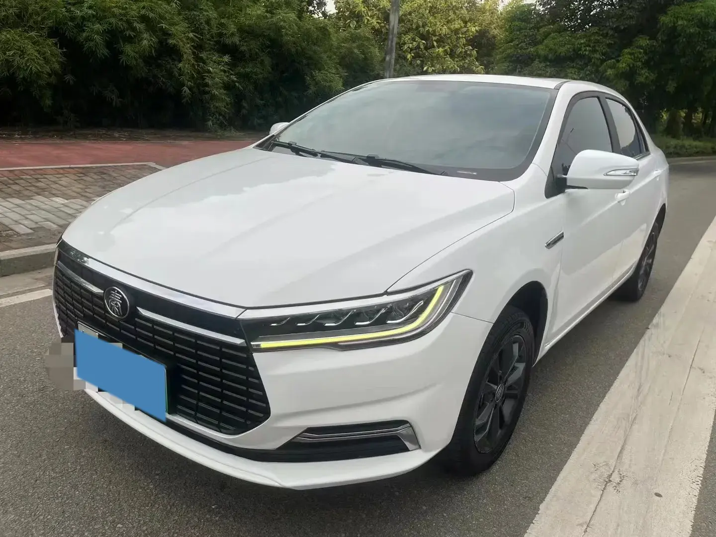 2019 BYD QIN view 1