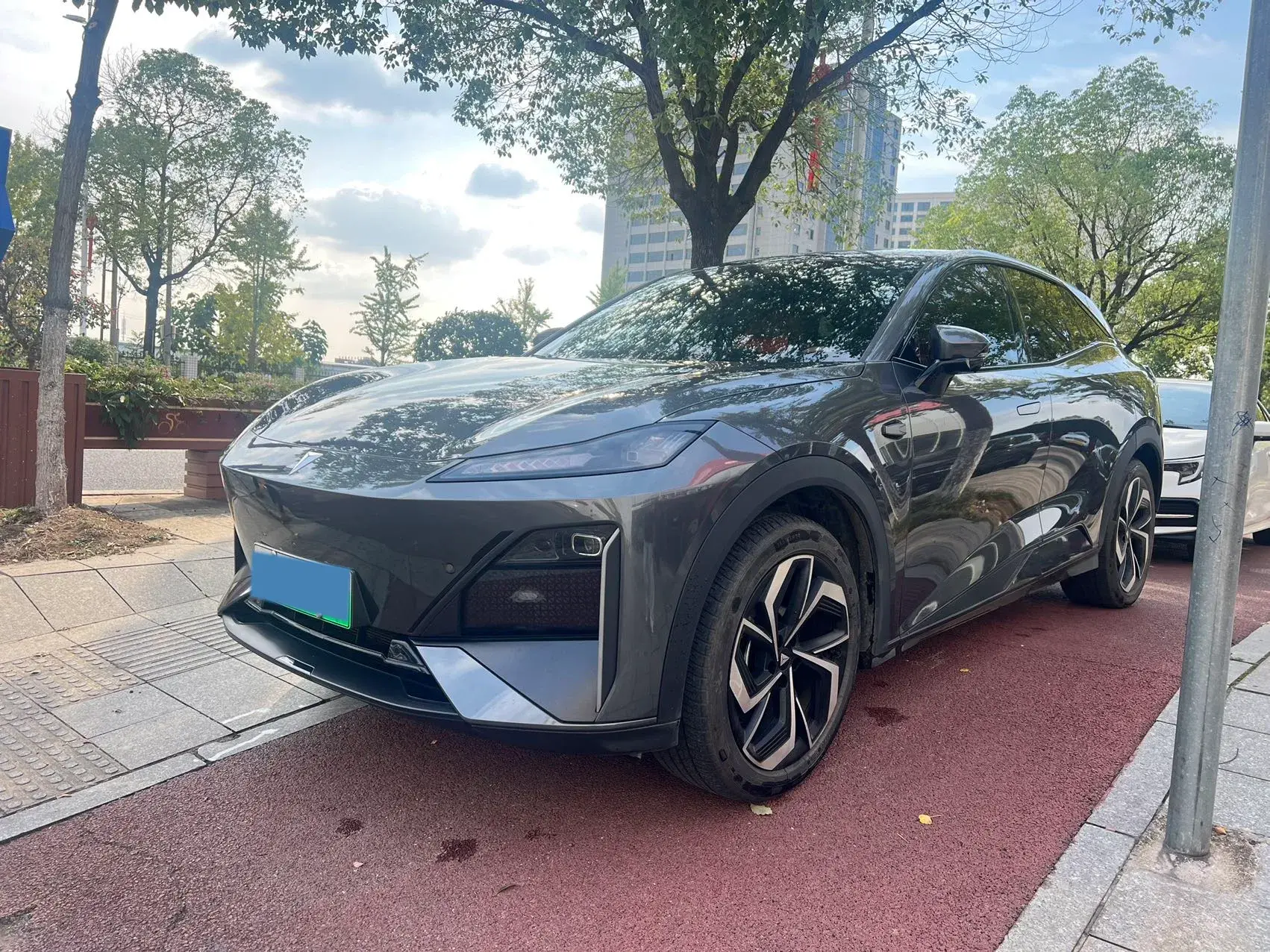 2024 DEEPAL S07 view 1