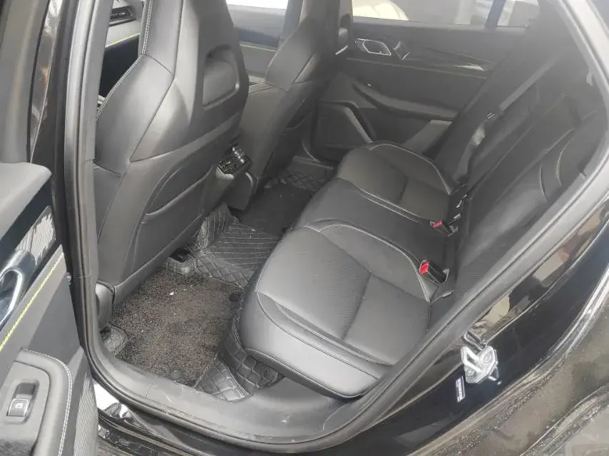 2025 LYNK&CO 03 thumbnail 4