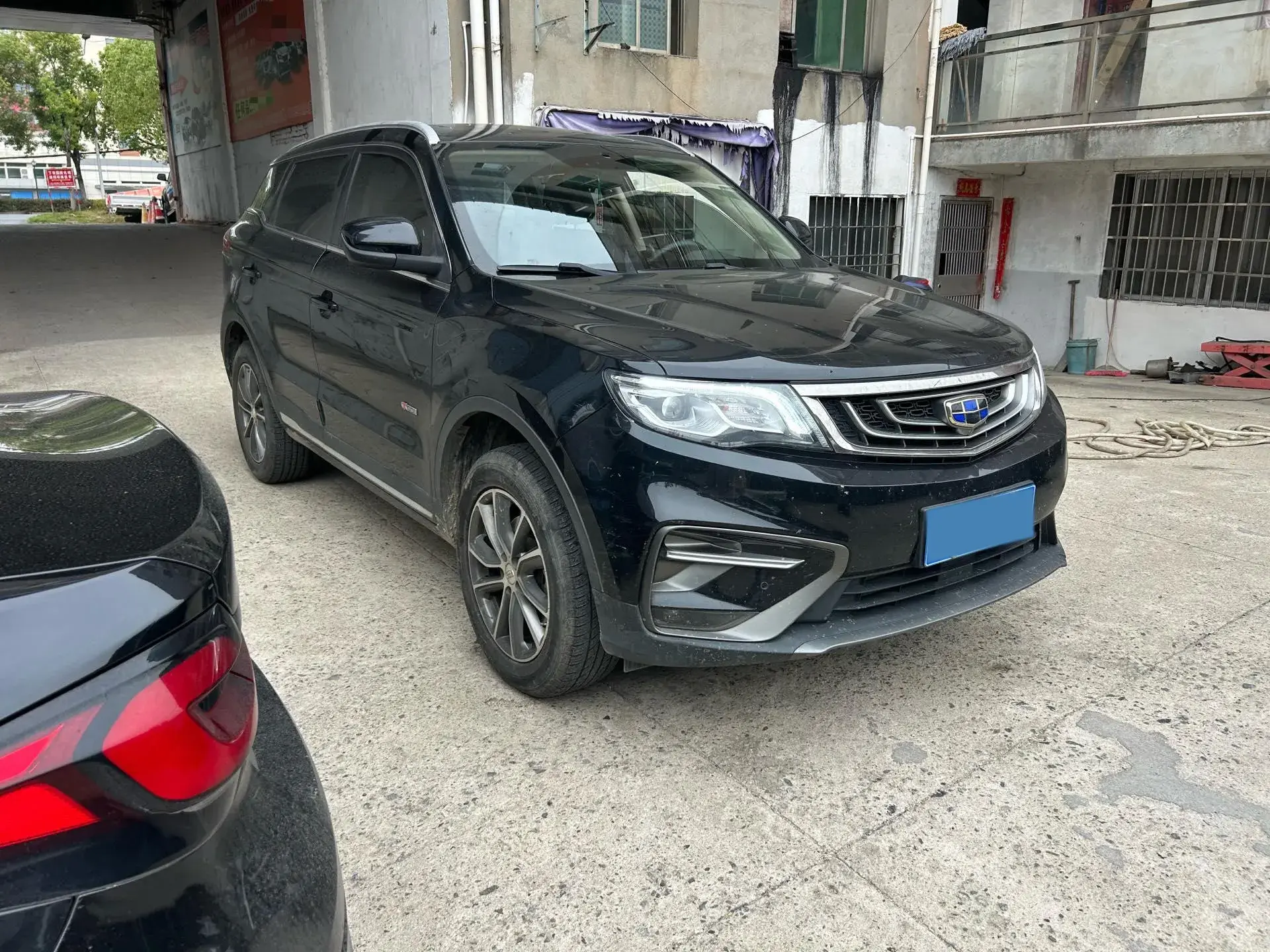 2018 GEELY AZKARRA thumbnail 3