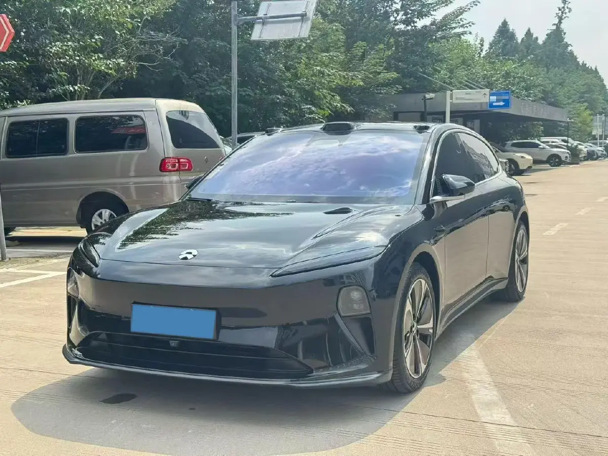 2024 NIO ET5T BEV 75KWH