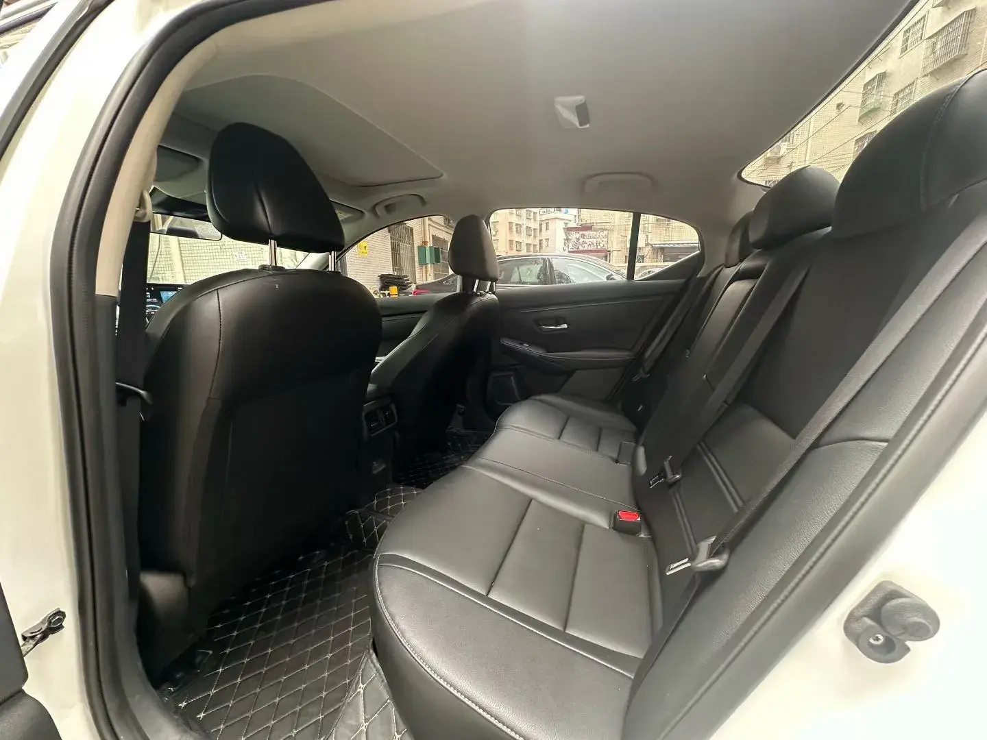 2023 NISSAN SYLPHY thumbnail 3