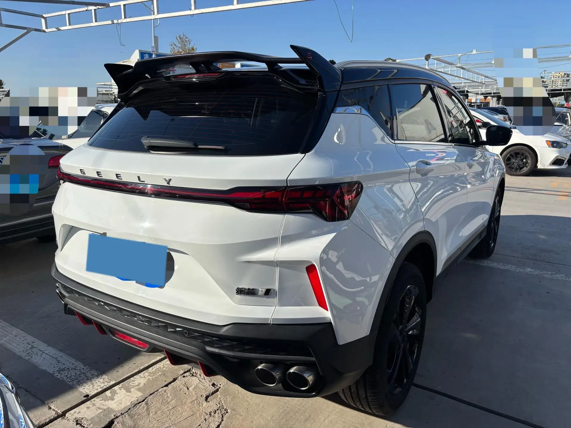 2022 GEELY COOLRAY thumbnail 2