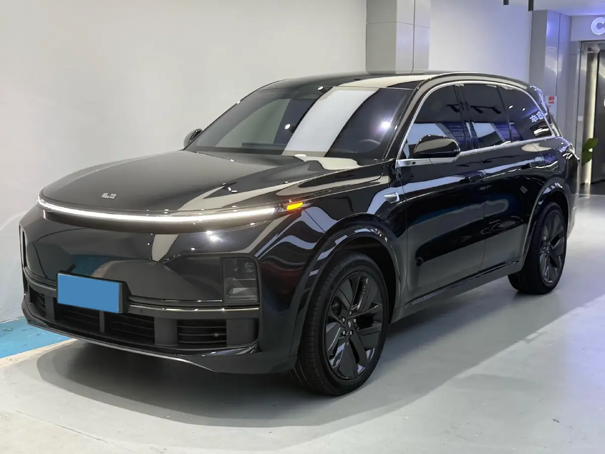 2024 Li L8 Range Extended 154HP REEV 42.8KWH