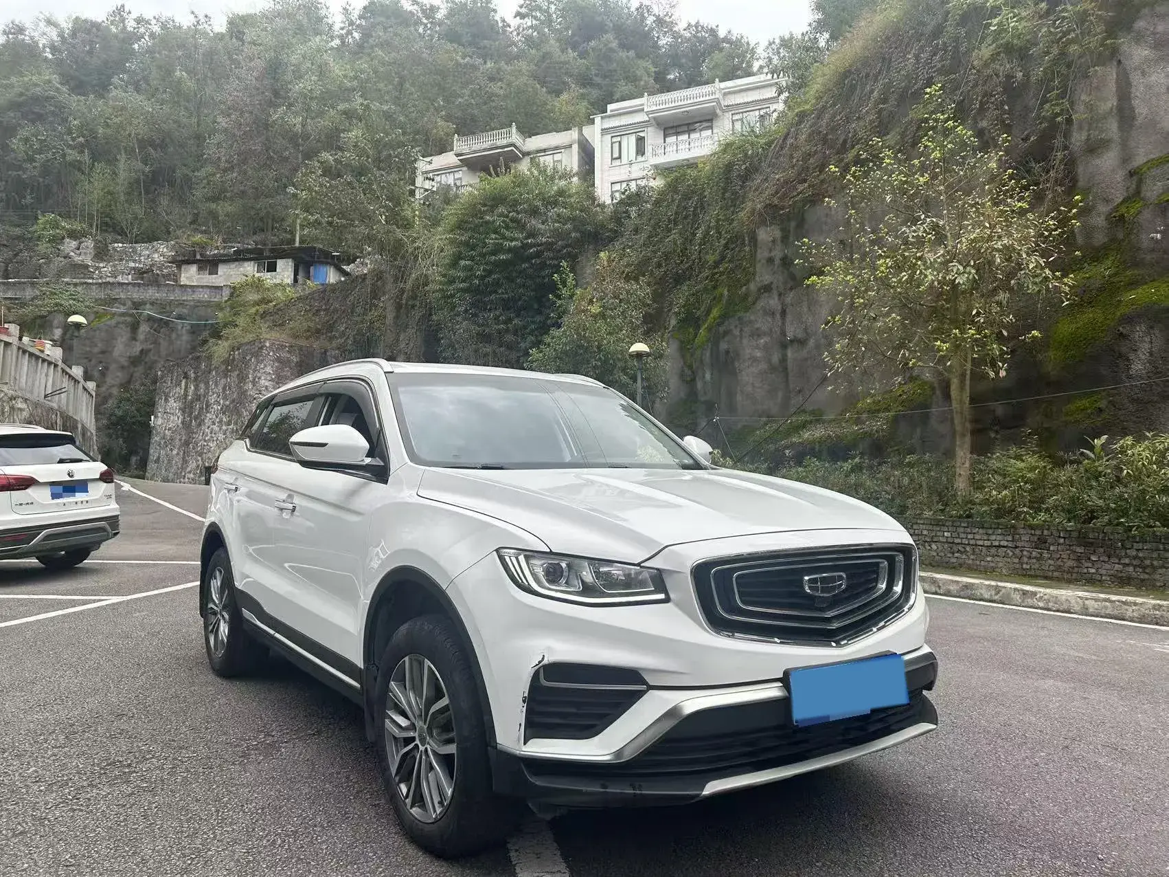 2020 GEELY AZKARRA thumbnail 2