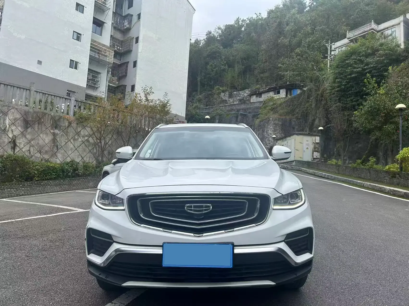 2020 GEELY AZKARRA thumbnail 3