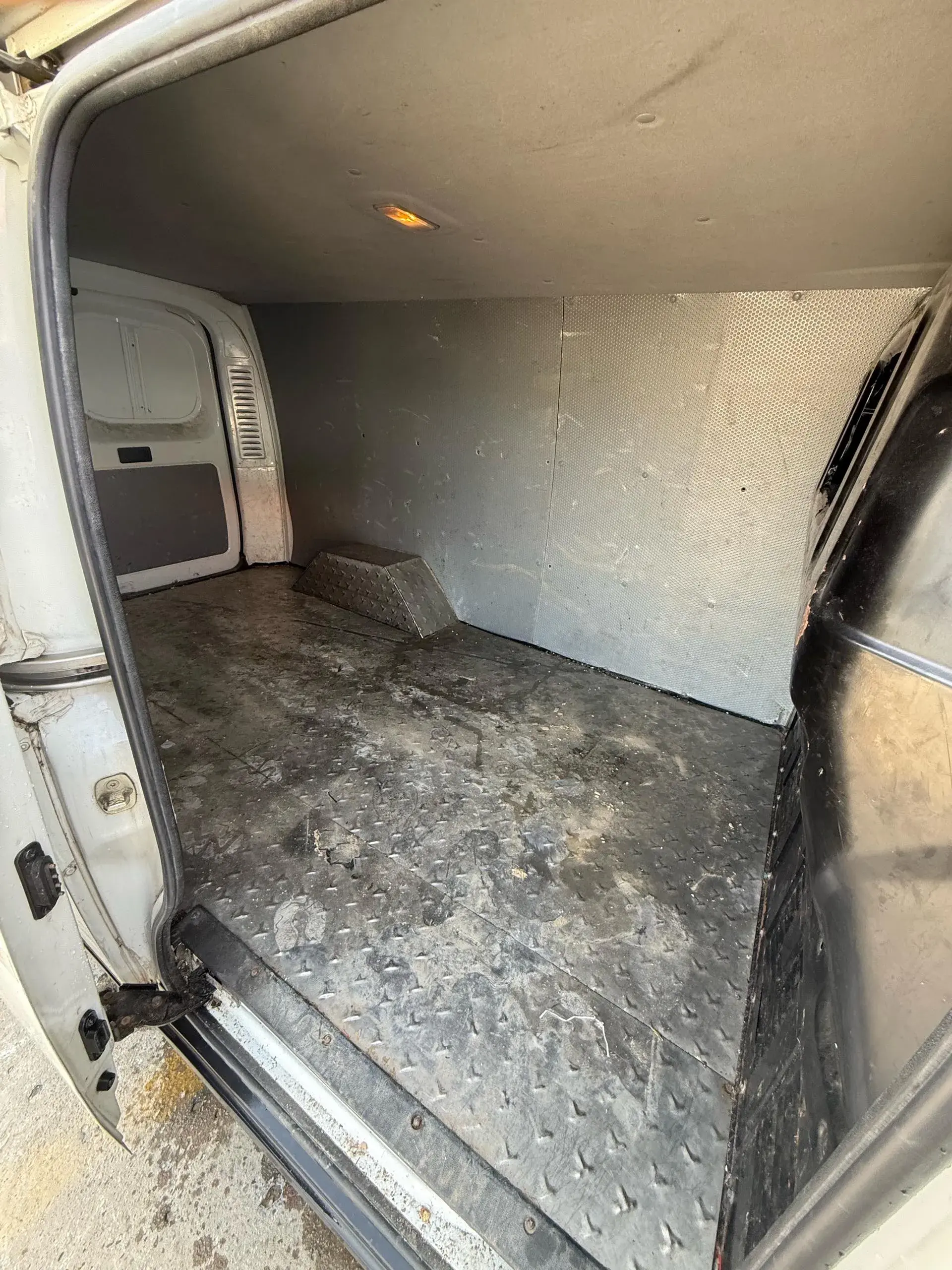 2021 MAXUS EV30 thumbnail 4