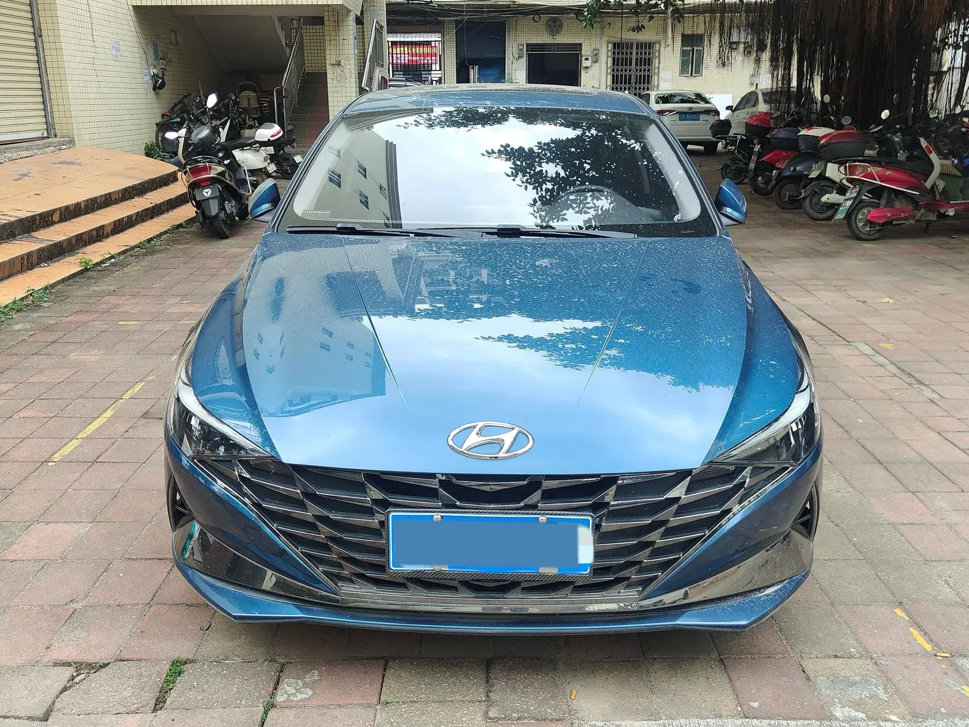 2022 HYUNDAI ELANTRA thumbnail 2