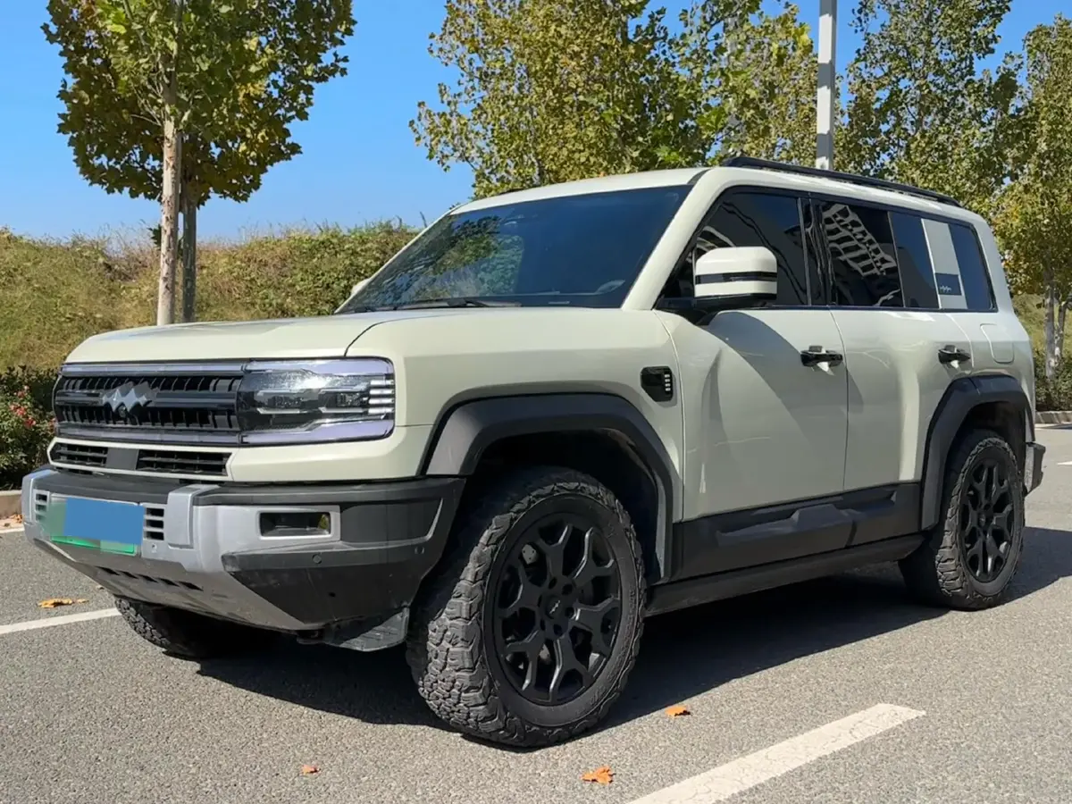 2023 FangChengBao Bao 5 1.5T 194HP L4 E-CVT PHEV 31.8KWH