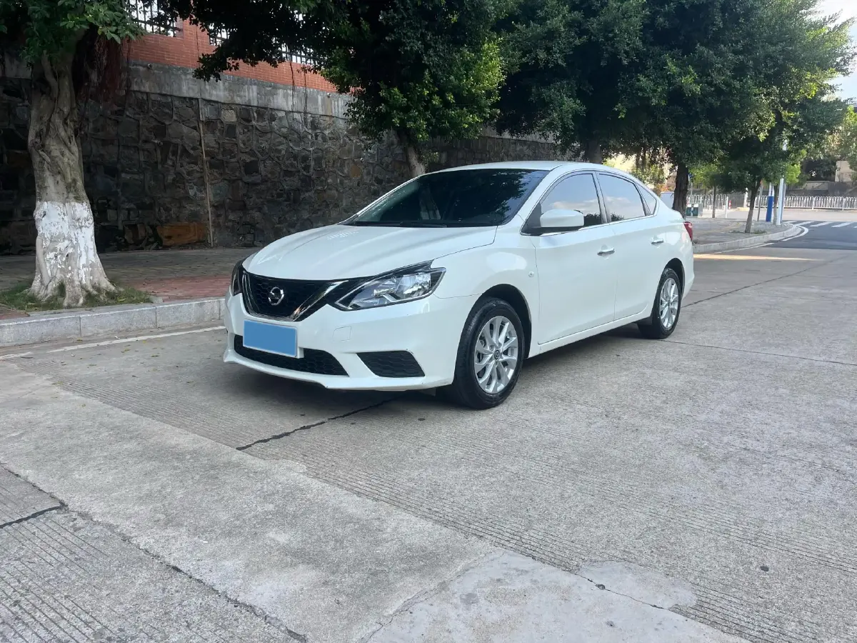 2022 Nissan Sylphy 1.6L 122HP L4 CVT