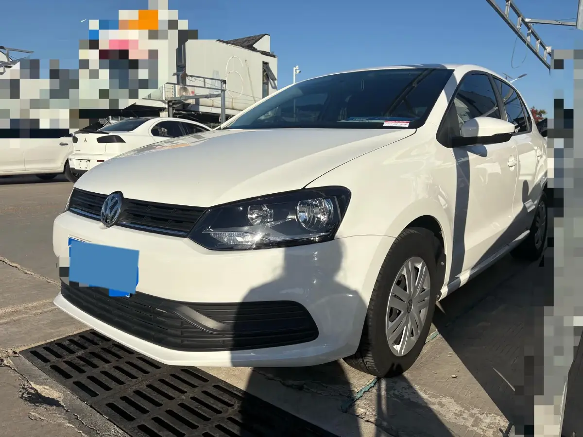 2016 Volkswagen Polo 1.4L 90HP L4 6AT