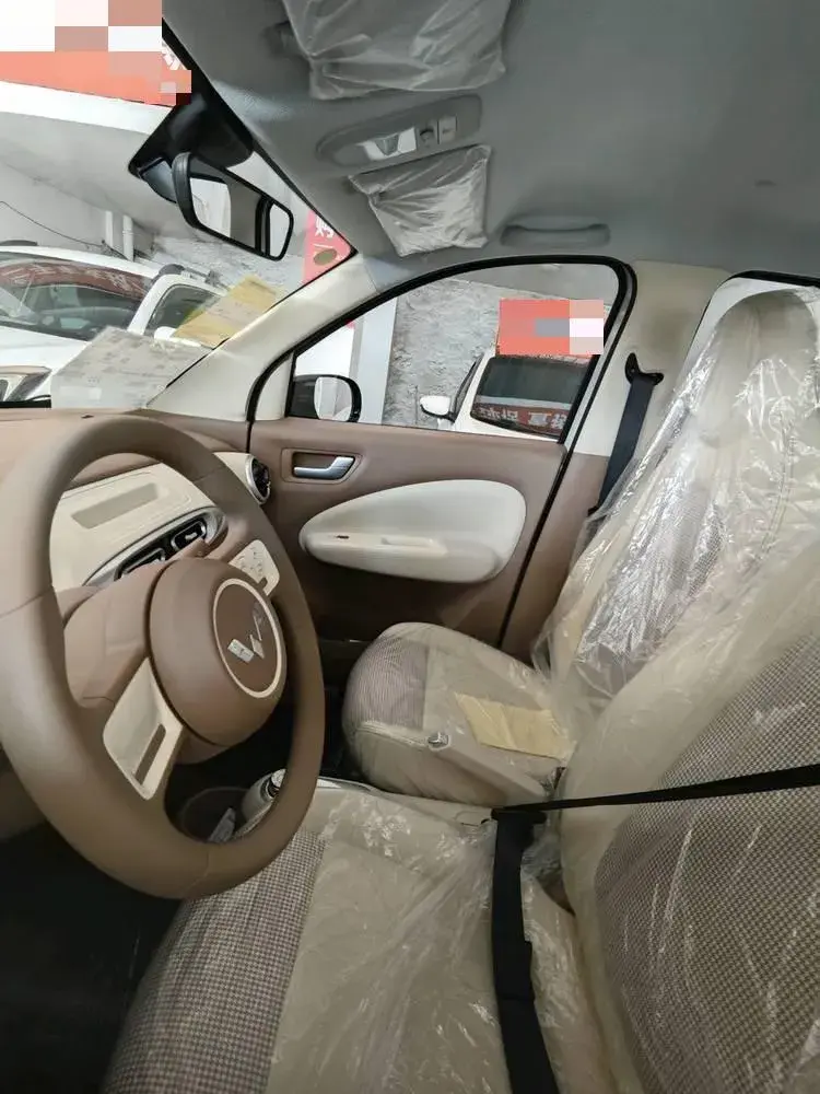 2025 WULING HONGGUANG thumbnail 3