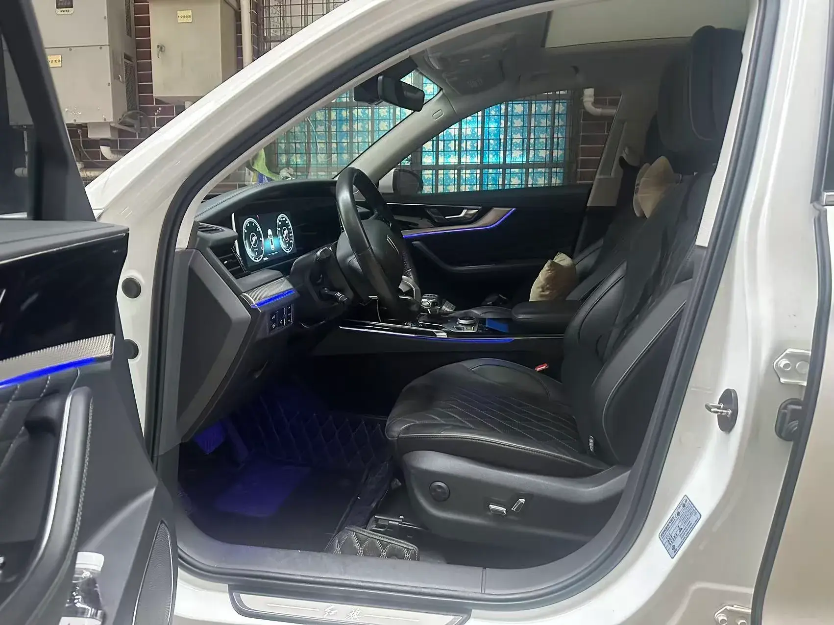 2019 HONGQI HS5 thumbnail 2