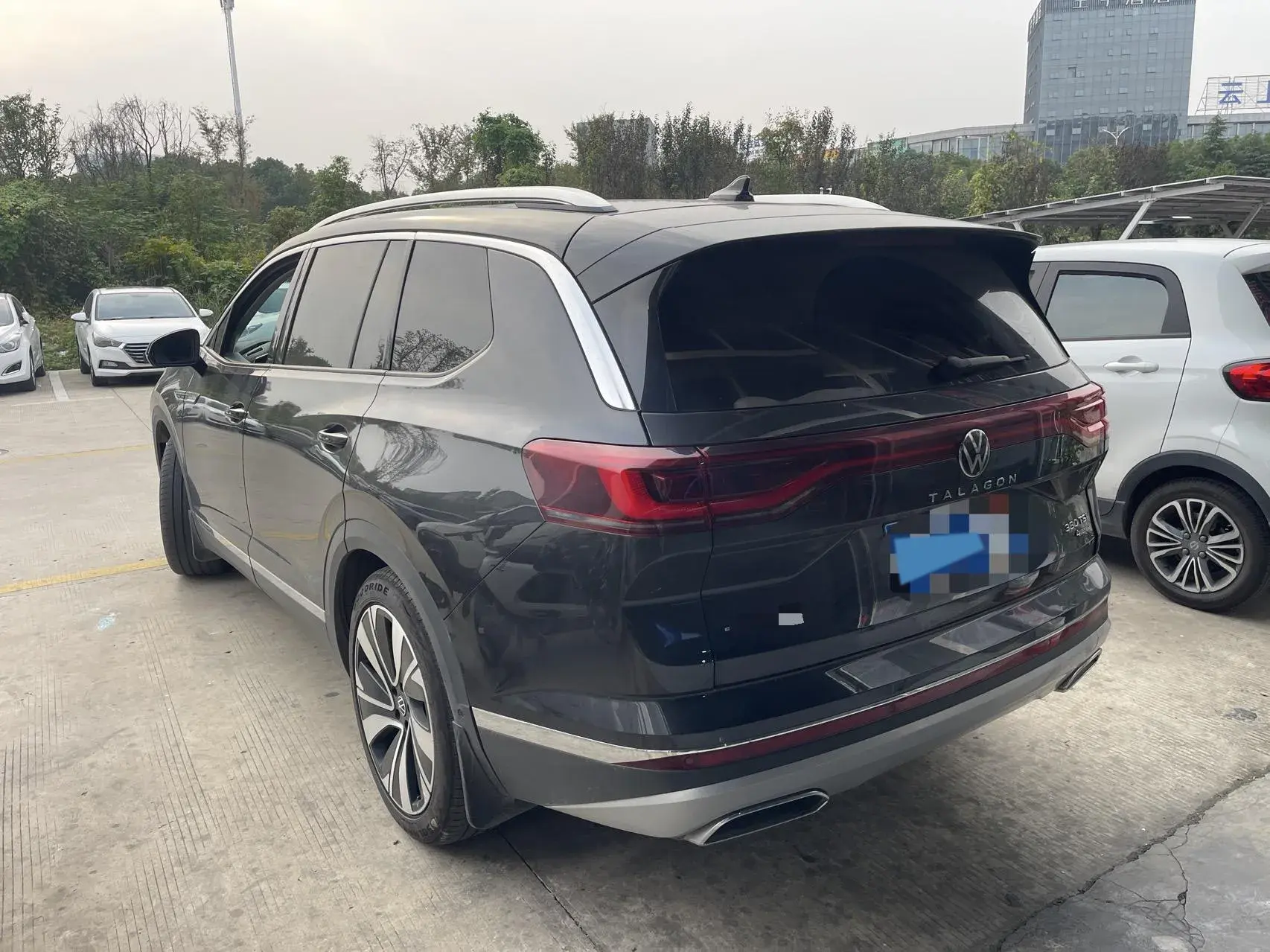 2023 VOLKSWAGEN TALAGON thumbnail 4