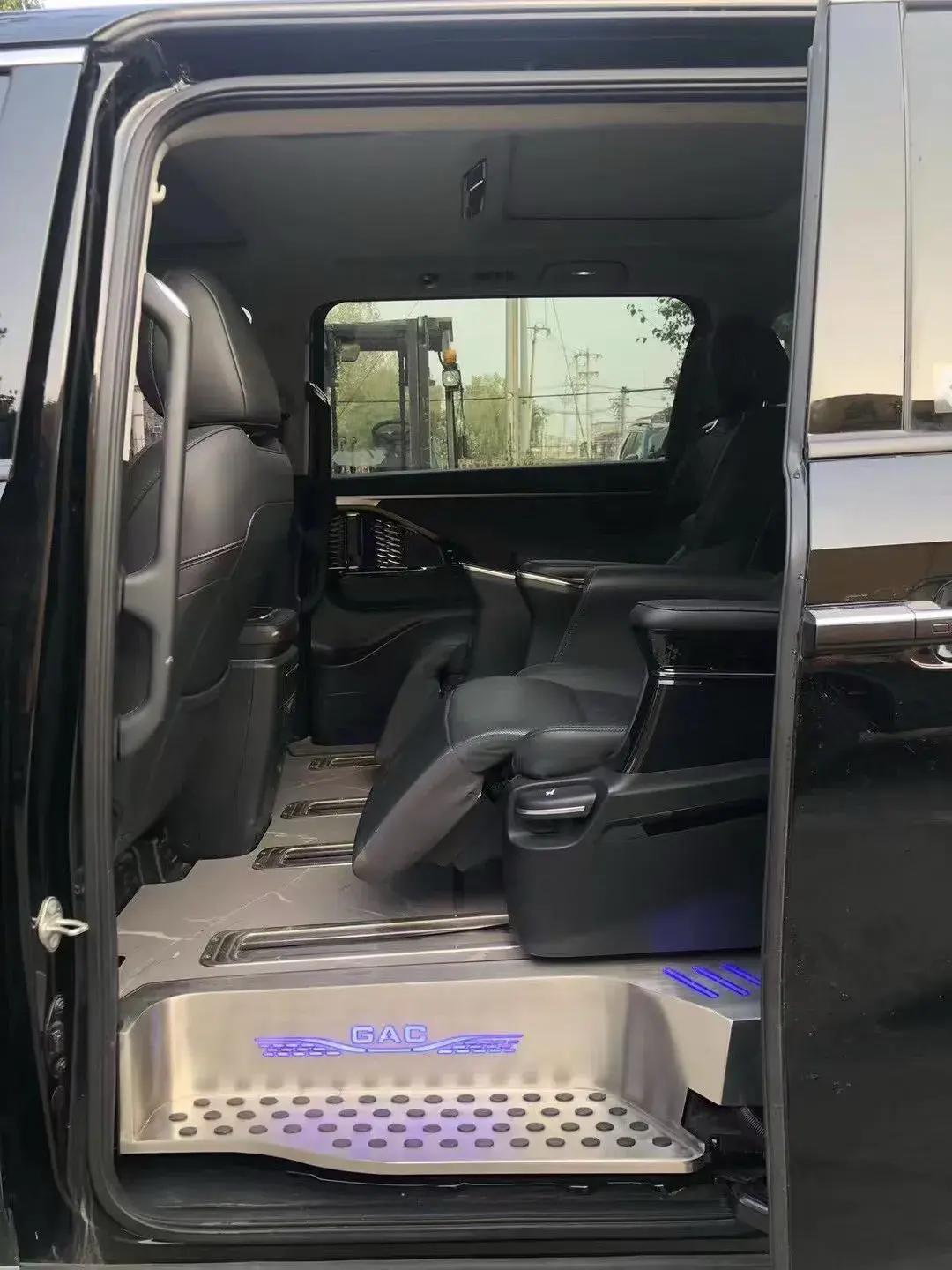 2023 GAC TRUMPCHI thumbnail 3