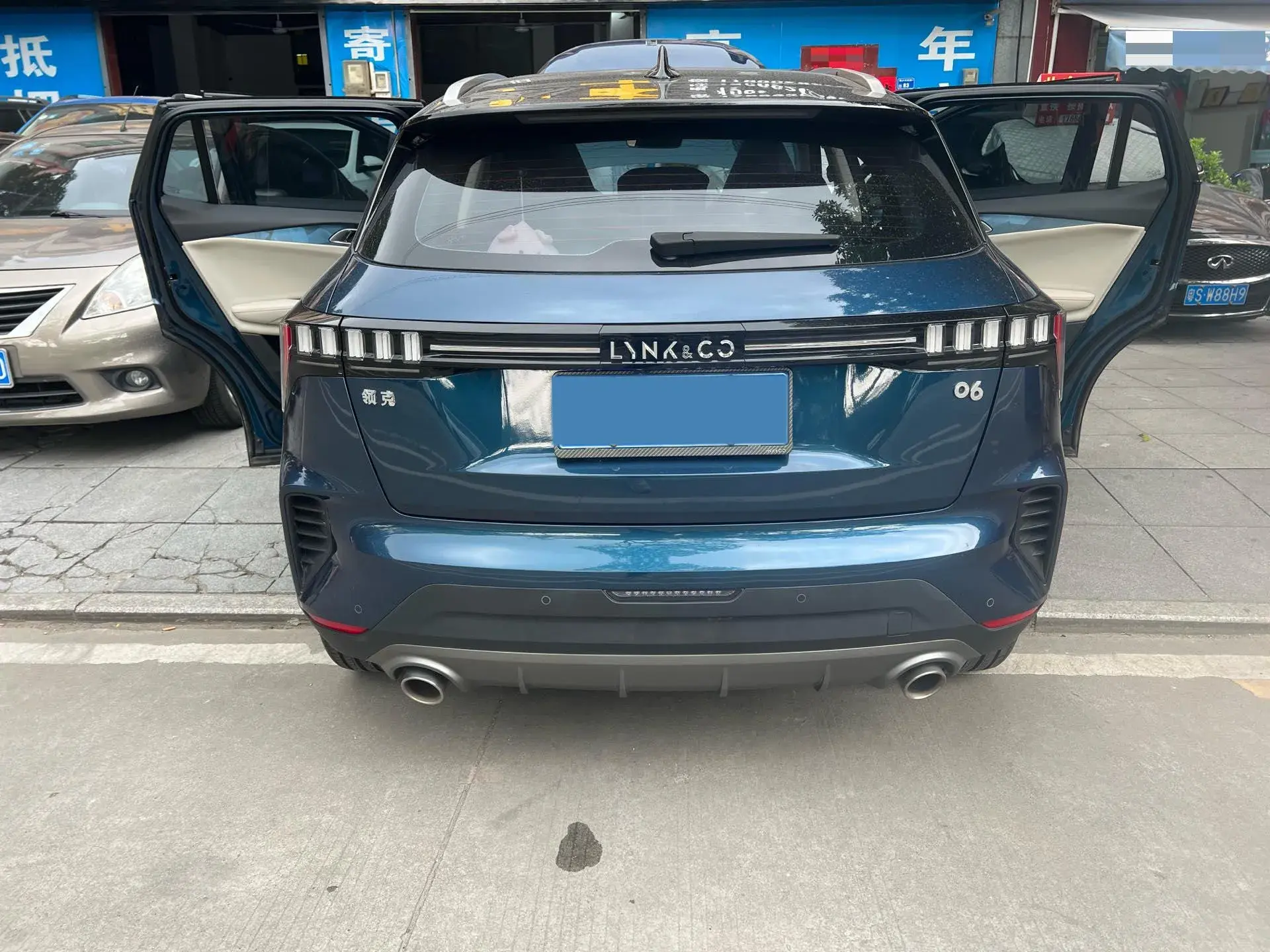 2020 LYNK&CO 06 thumbnail 4