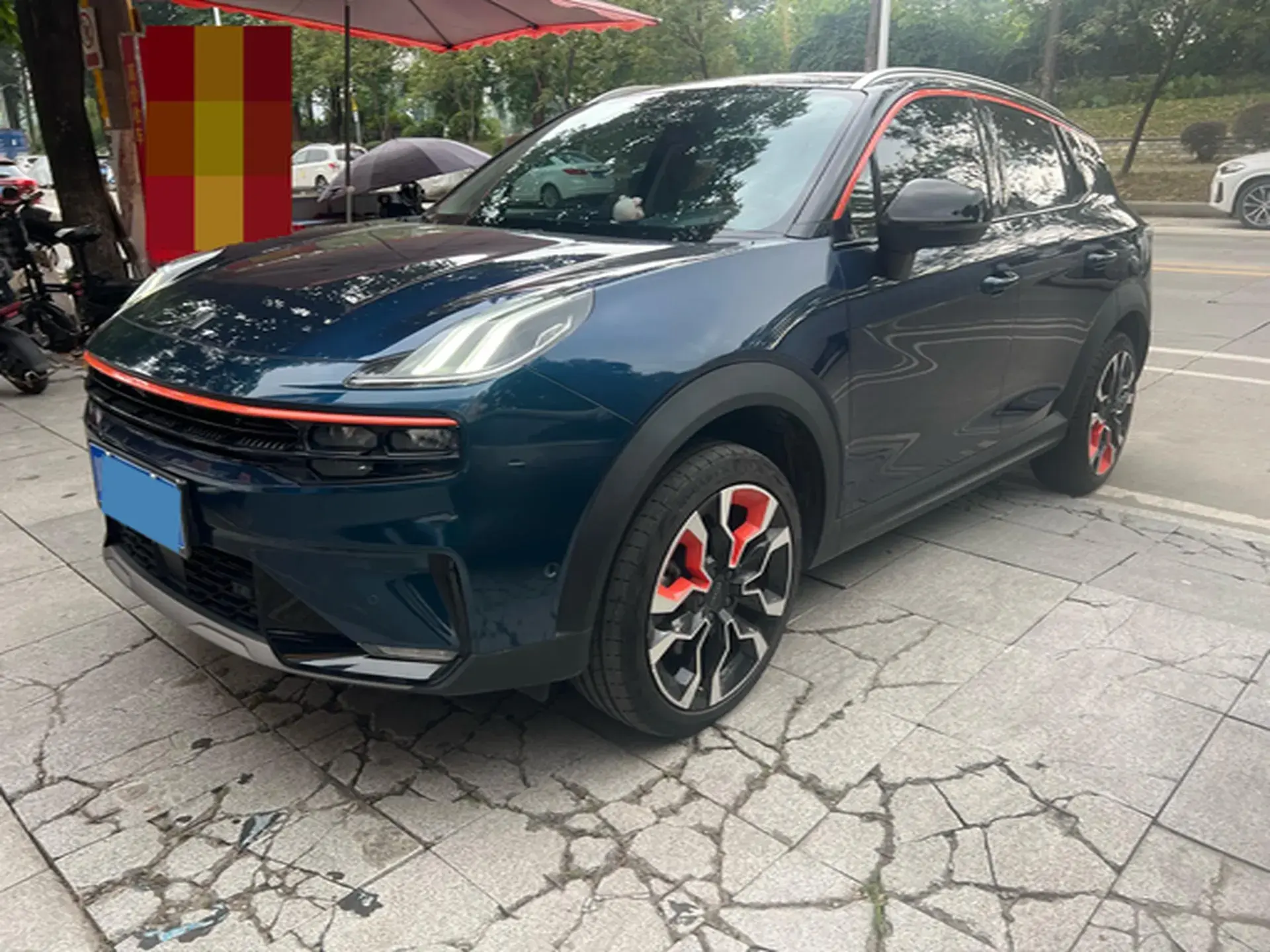2020 LYNK&CO 06 view 1