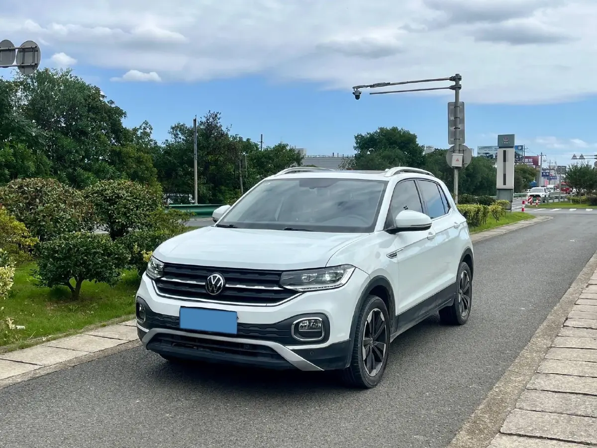 2023 Volkswagen Tacqua 1.2T 116HP L4 7DCT