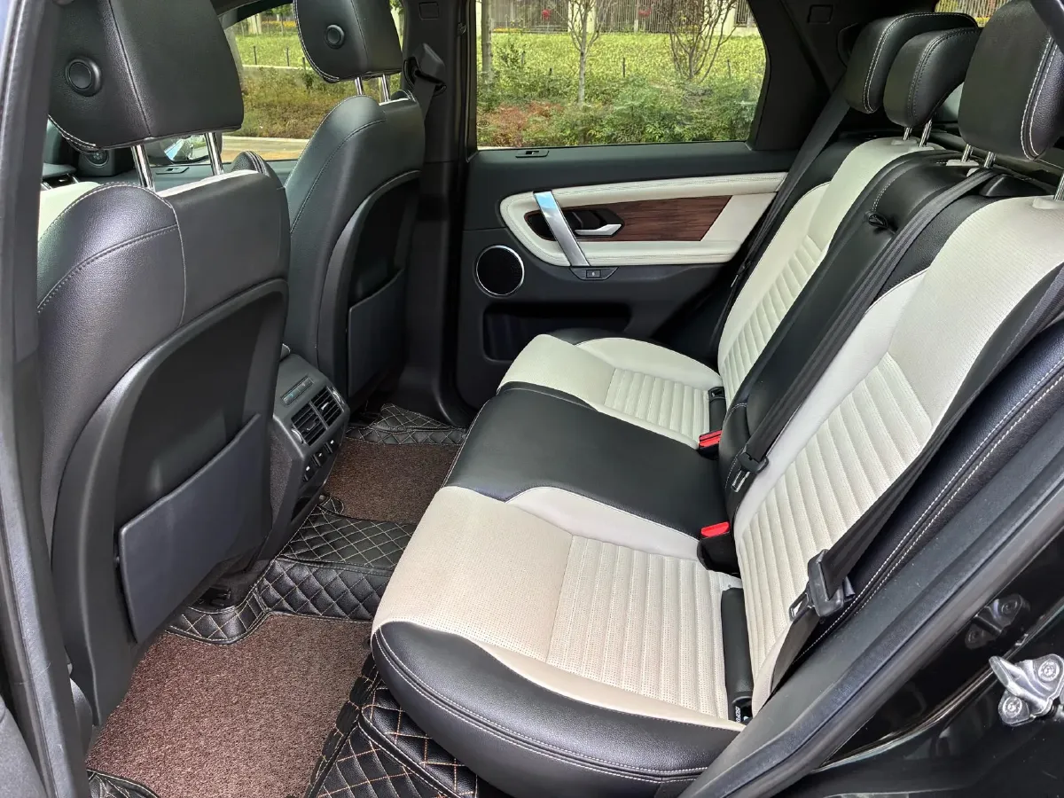 2020 Land Rover Discovery Sport 2.0T 249HP L4 9AT,autocango,china used car exporter,china ev exporter,chinese used car exporter,chinese used ev exporter