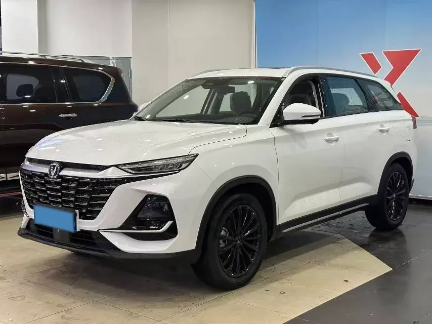 2025 ChangAn CS75 1.5T 188HP L4 7DCT,autocango,china used car exporter,china ev exporter,chinese used car exporter,chinese used ev exporter