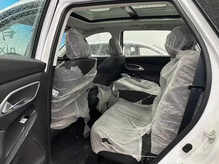 2025 ChangAn CS75 1.5T 188HP L4 7DCT,autocango,china used car exporter,china ev exporter,chinese used car exporter,chinese used ev exporter